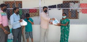 மளிகை பொருட்கள் மற்றும் கபசுரக் போடி வழங்கப்பட்டது.