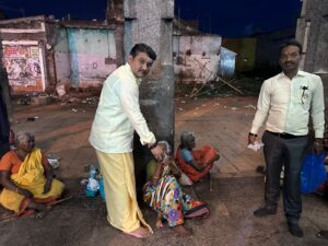 அன்னதானம் வழங்கப்பட்டது.