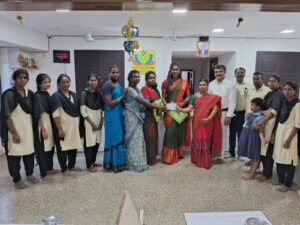 நிதியுதவு அளிக்கப்பட்டது மற்றும் புடவை வழங்கப்பட்டது.