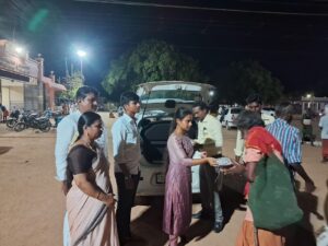 இரவு உணவு அன்னதானமாக   வழங்கப்பட்டது.